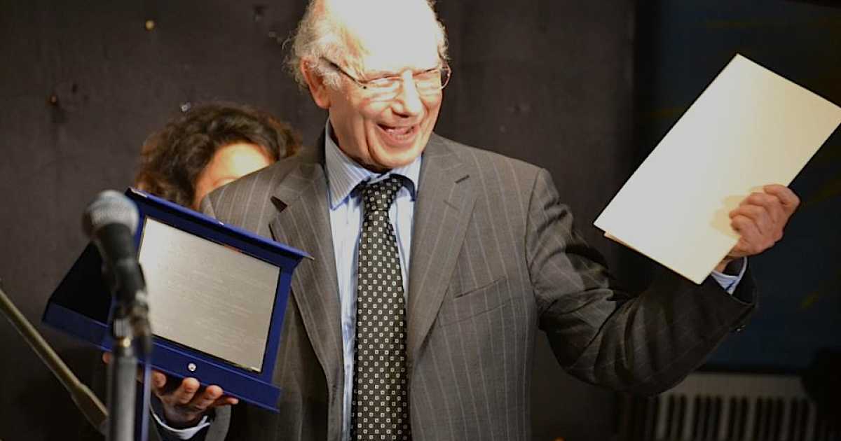 Monachino � storia: una targa dagli ex ''musicisti di piazza Umberto''